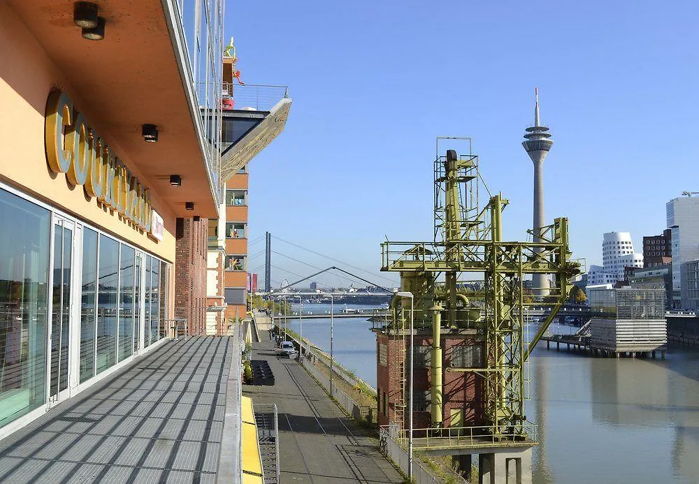 Courtyard By Marriott Duesseldorf Hafen Hotel 4*, Dusseldorf