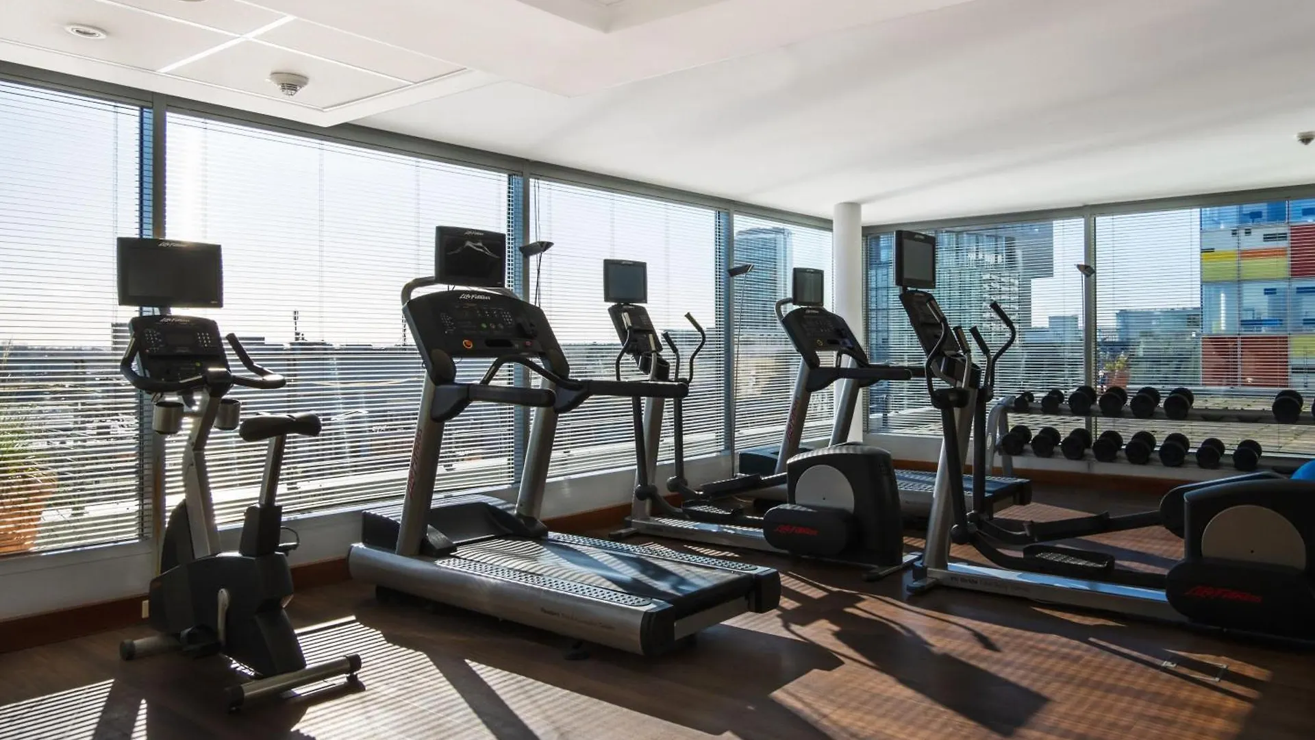 Courtyard By Marriott Duesseldorf Hafen Hotel