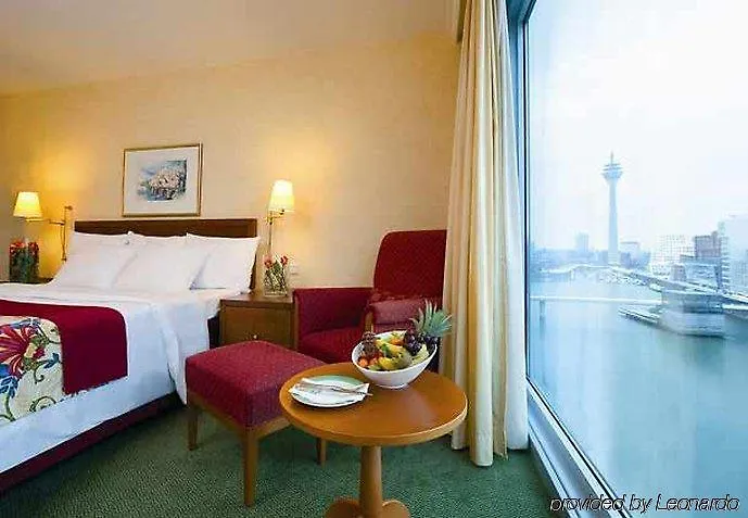 Courtyard By Marriott Duesseldorf Hafen Hotel