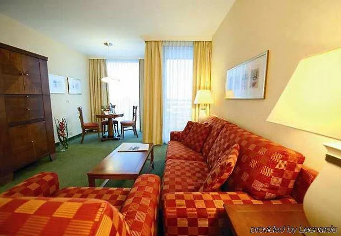 Courtyard By Marriott Duesseldorf Hafen Hotel 4*, Dusseldorf