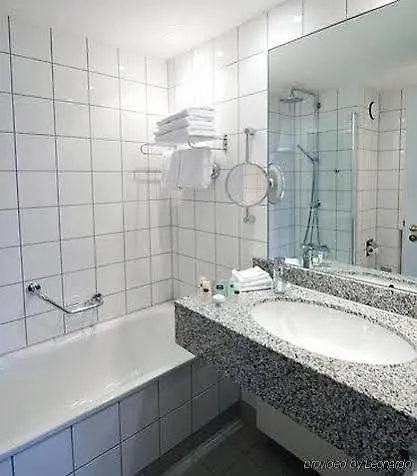 Courtyard By Marriott Duesseldorf Hafen Hotel