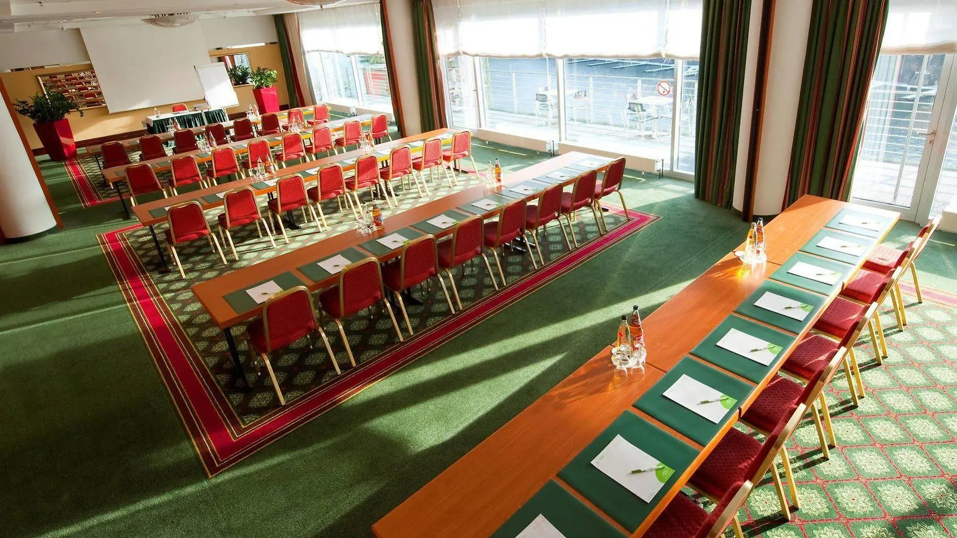 Courtyard By Marriott Duesseldorf Hafen Hotel