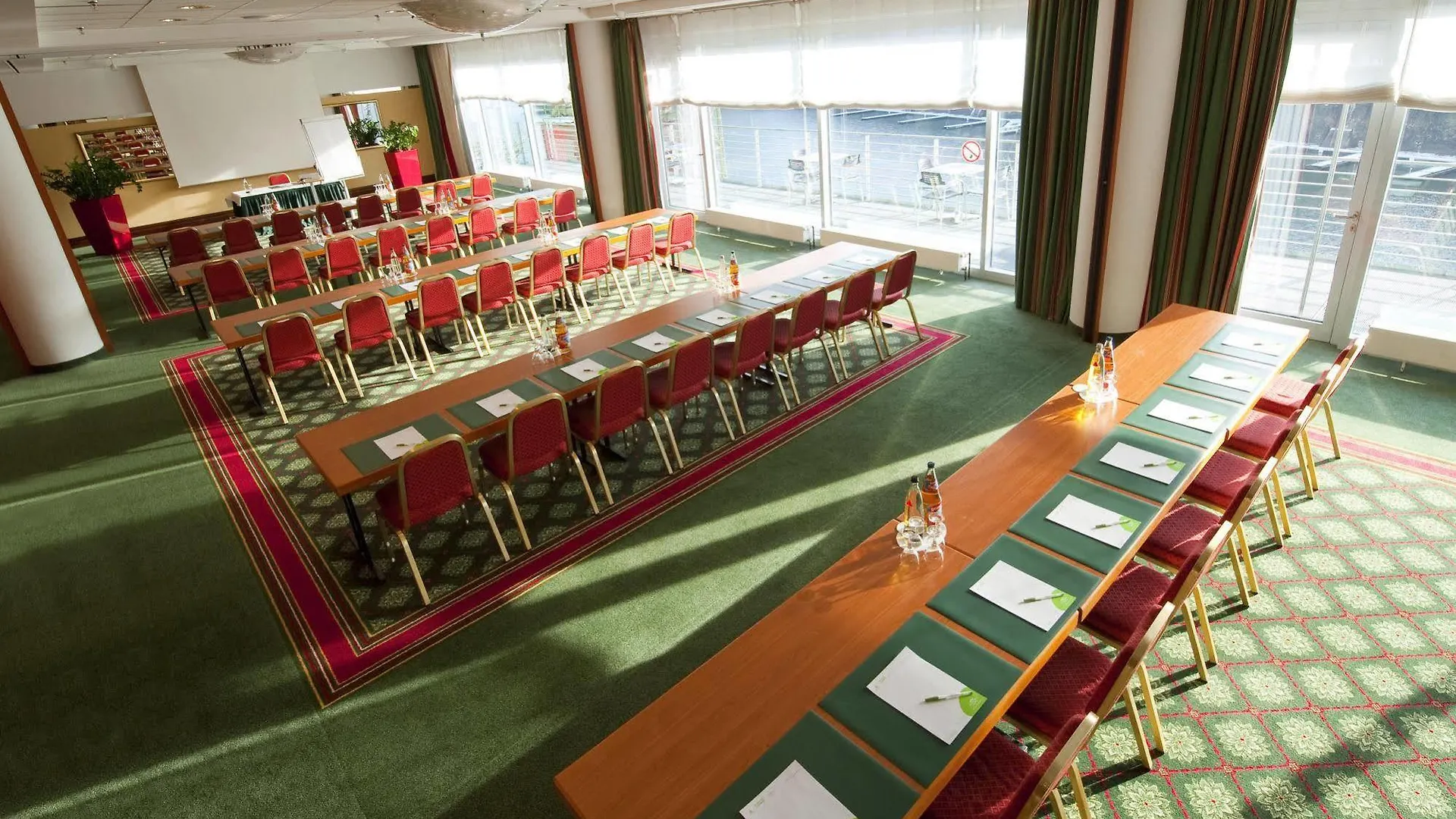 Courtyard By Marriott Duesseldorf Hafen Hotel