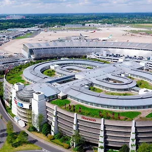 4* Hotel Sheraton Airport