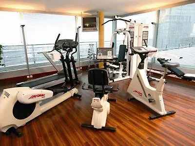 Courtyard By Marriott Duesseldorf Hafen Hotel